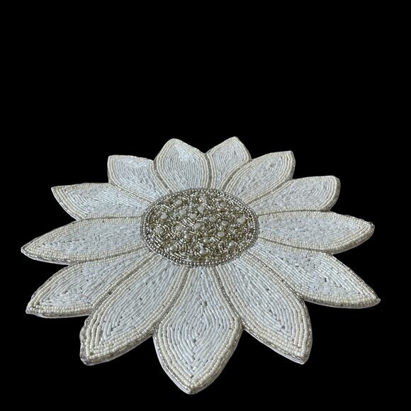 TAHARI HOME Glass Hand Beaded Charger Placemat 15in White Silver Floral NEW - Picture 10 of 14